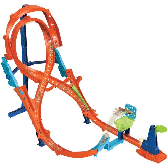 Hot Wheels Toy Car Track Set with Figure8 Jump & 164 Scale Vehicle, 2