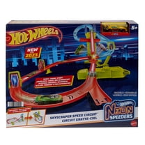 Hot Wheels Track Set, Neon Speeders Skyscraper Speed Circuit with 1 Hot Wheels Car