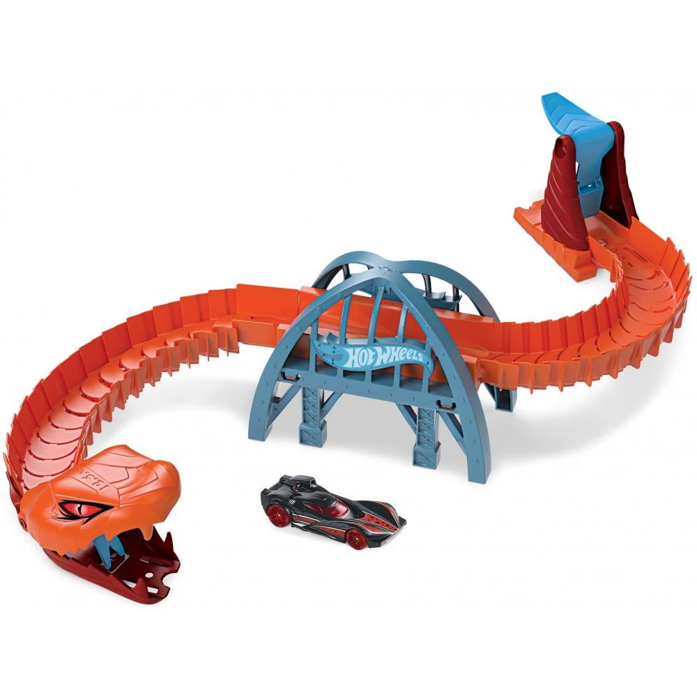 Hot Wheels Cobra Adventure Playset Snake-Themed Fun Set, Fighting Giant  Cobra From Cars Jail, Can Be Linked With Other Sets