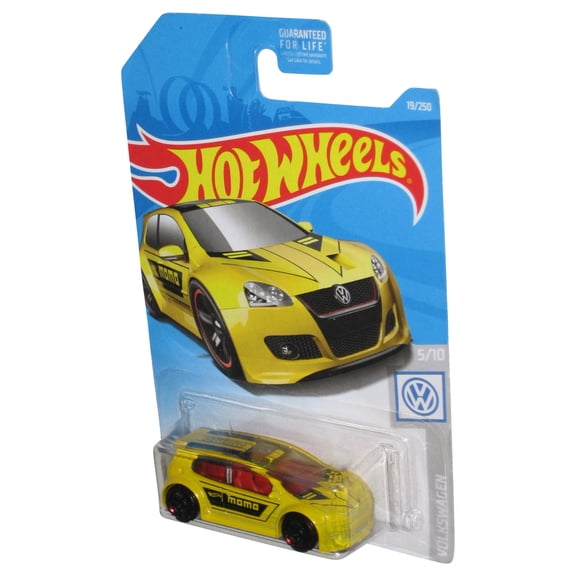 Hot Wheels Volkswagen 5/10 (2017) Yellow Golf GTI Toy Car 19/250