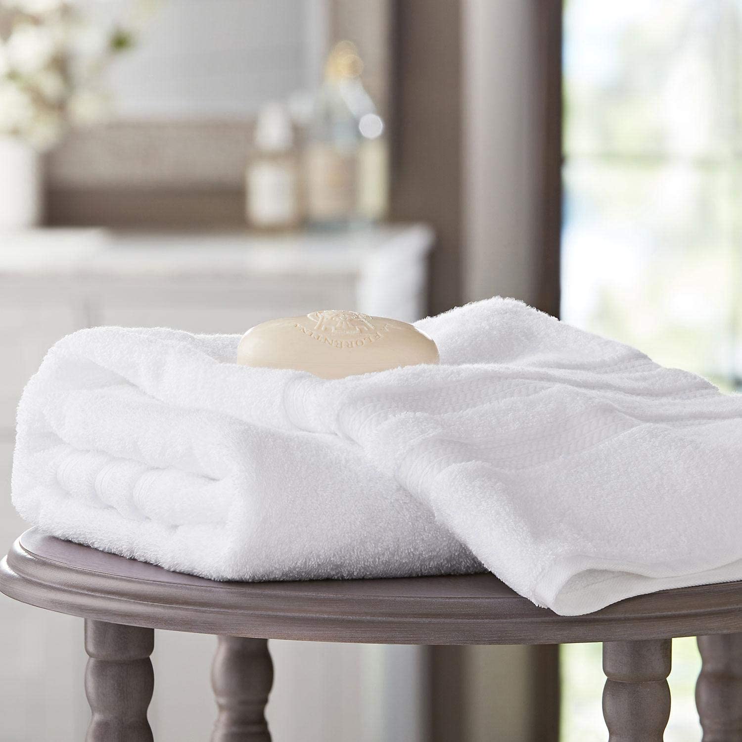 Hotel Premier Collection 100 Cotton Luxury Bath Towel in White