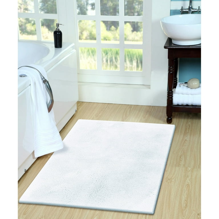 Small Micro Plush Bath Rug - White in 2023  Bathroom rugs, Plush bath rugs,  Bathroom rugs and mats