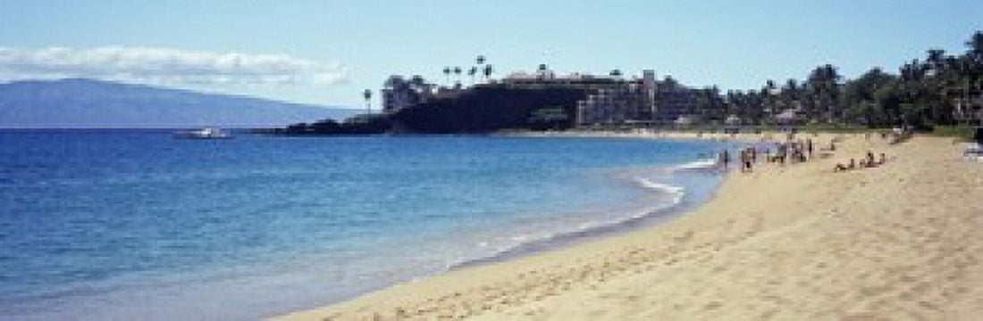 Hotel on the beach Black Rock Hotel Maui Hawaii USA Canvas Art - Panoramic Images (18 x 6)