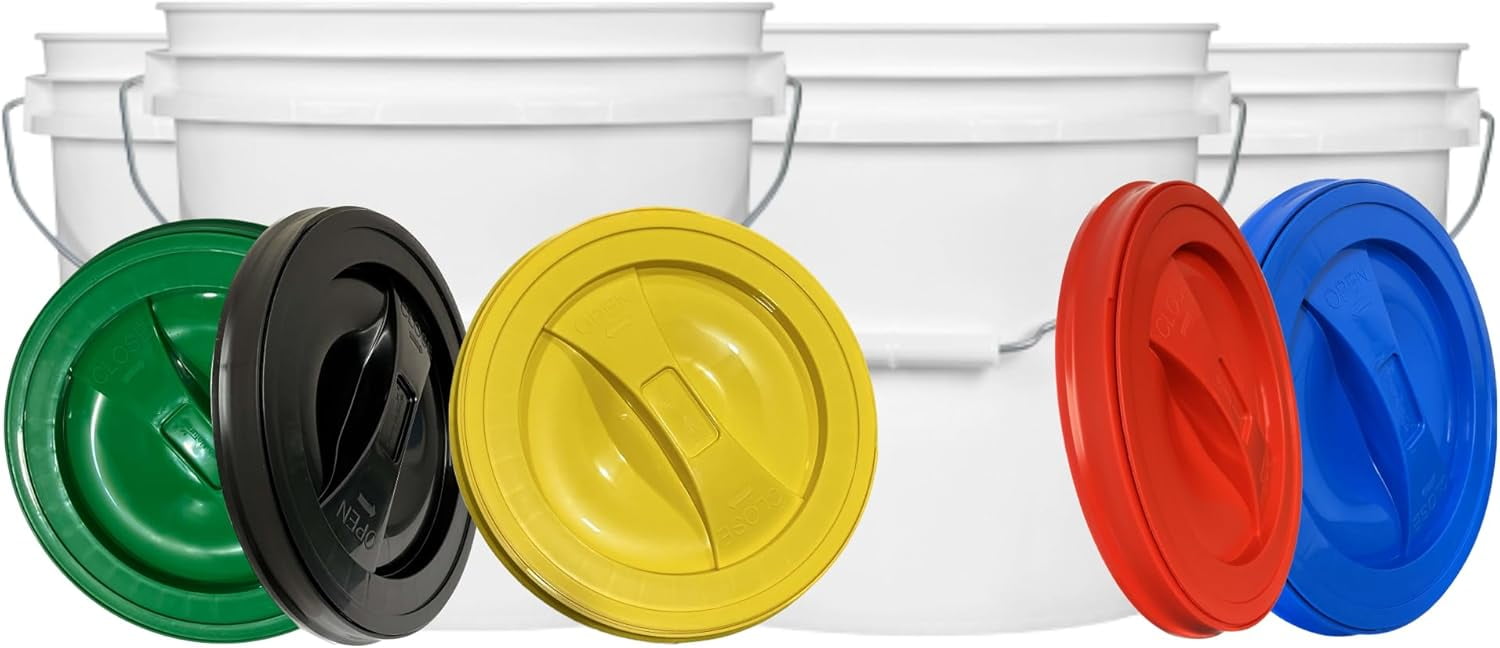 House Naturals Plastic Bucket with Screw on Lid - Food Grade 2 Gallon Container - Made in USA (Pack of 5)