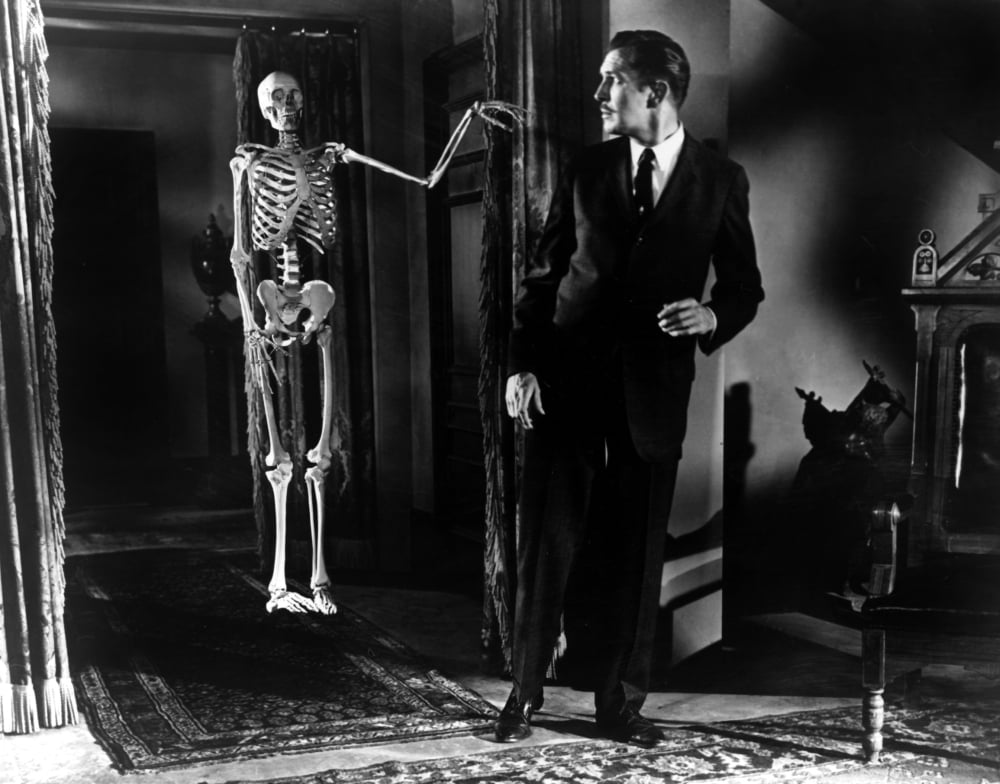 House On Haunted Hill Canvas Art - (28 x 22)