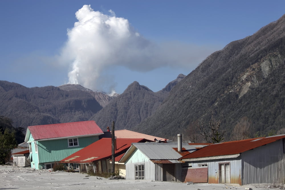 Houses buried in Lahar deposits in the town of Chaiten Chile Canvas Art - Richard RoscoeStocktrek Images (18 x 12)
