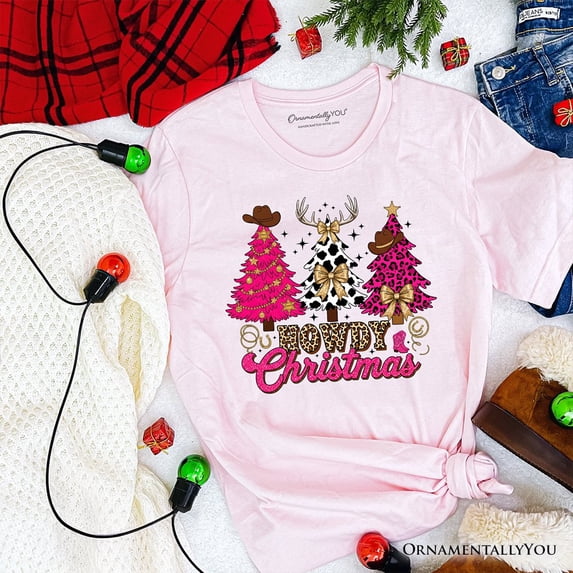 Howdy Pink Christmas Western Christmas T-Shirt, Leopard Print Retro Holiday Tee