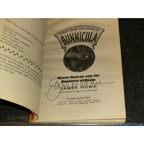 Pre-Owned Howie Monroe and the Doghouse of Doom (Tales from the House of Bunnicula) Paperback