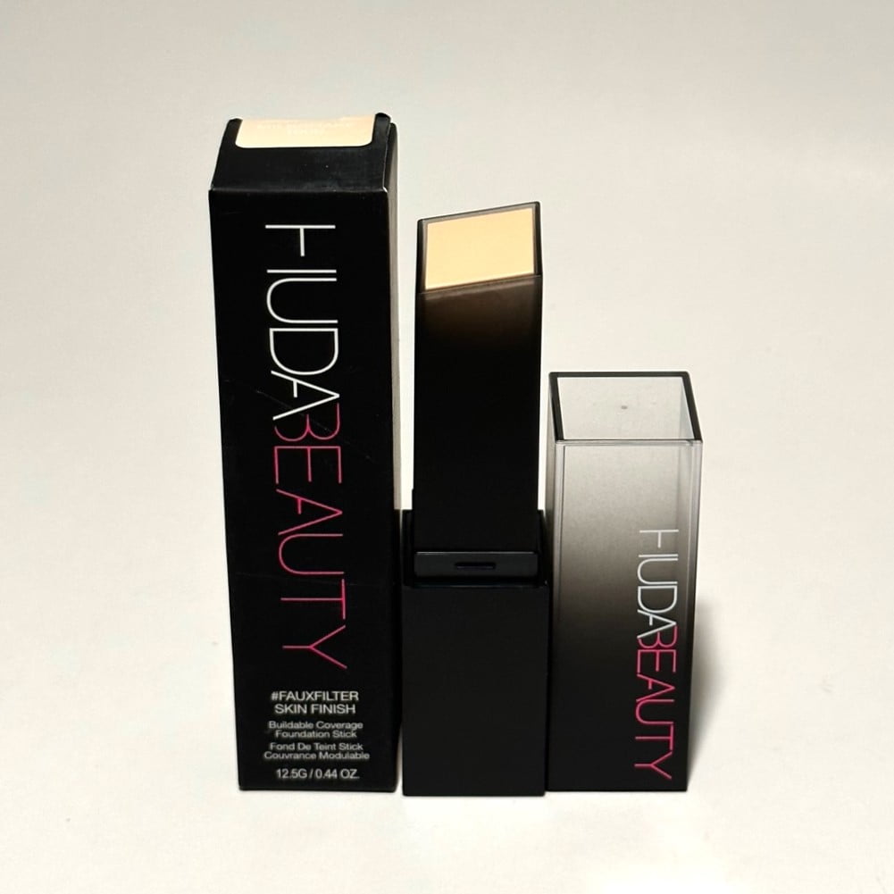 Huda Beauty #Fauxfilter Skin Finish Foundation Stick 100B