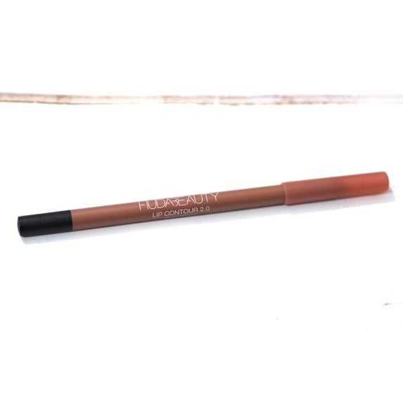 Huda Beauty Lip Contour 2.0 Automatic Matte Lip Pencil (Very Berry)