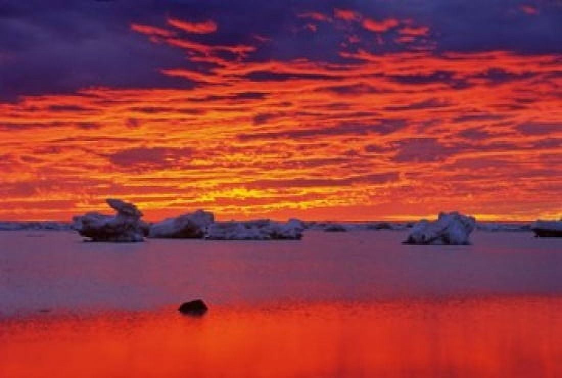 Hudson Bay Floating Ice Against Sunset Canvas Art - Jaynes Gallery DanitaDelimont (28 x 19)