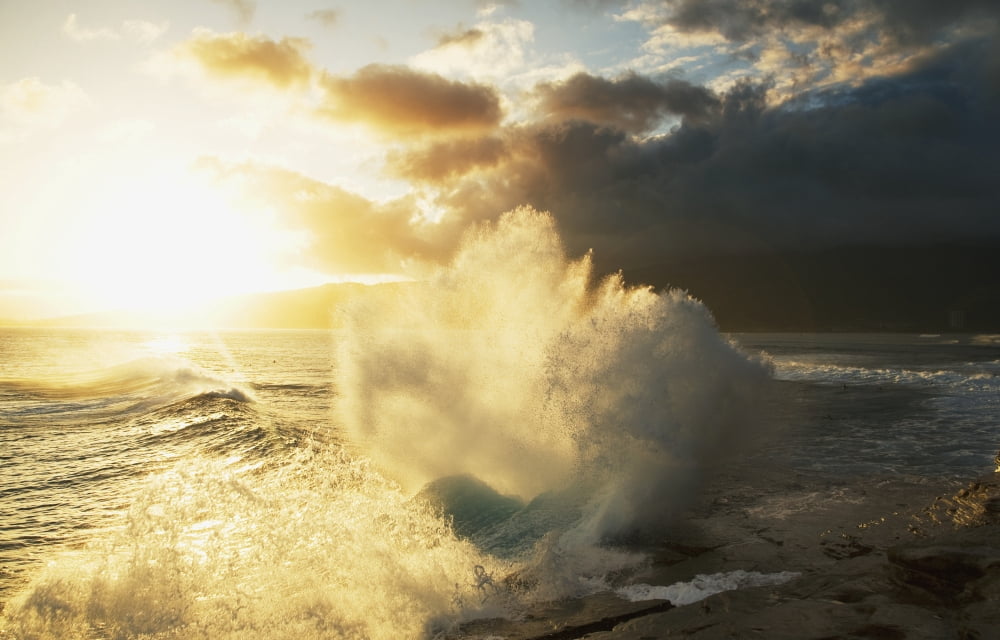 Huge wave crashing against coastal rocks on the Portlock coastline Oahu Hawaii United States of America Canvas Art - Charmian Vistaunet Design Pics (19 x 12)