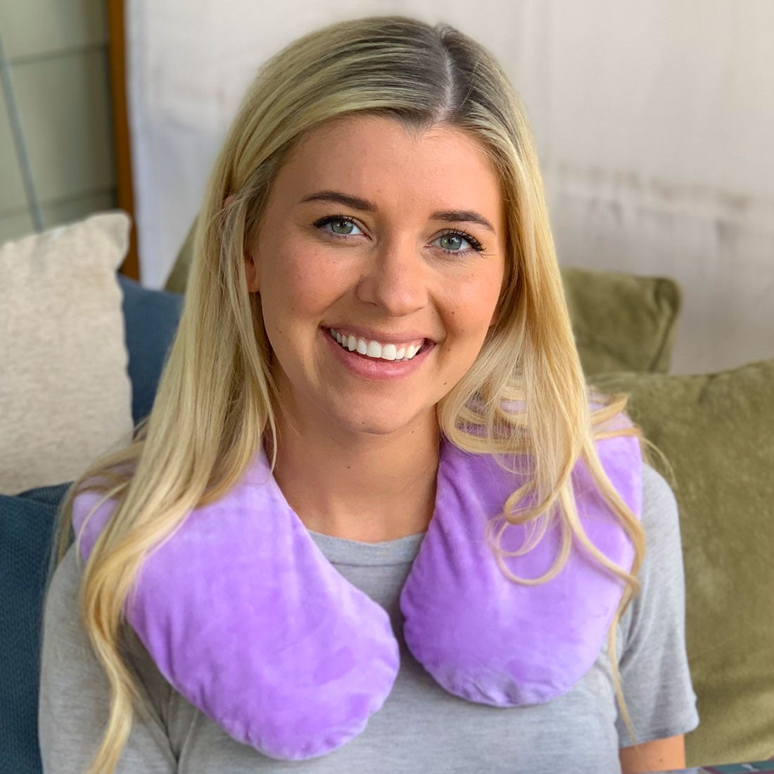 Huggaroo Cozy Neck Wrap Microwavable Heating Pad for Neck Cordless