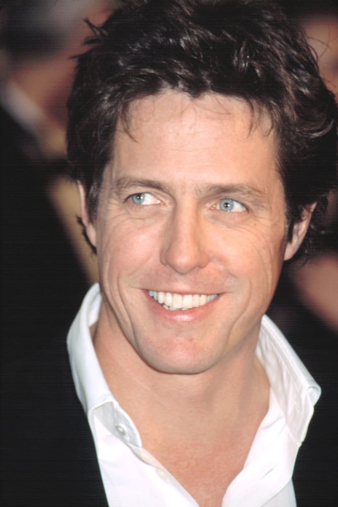 Hugh Grant At The Gq Men Of The Year Awards Canvas Art -  (16 x 20)