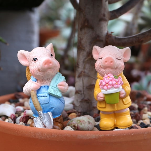 Hugtrea 2PCS Micro Landscape Ornaments, Mini Pig Figurines, Durable Resin Waterproof Ornaments, for Potted Plant Landscaping