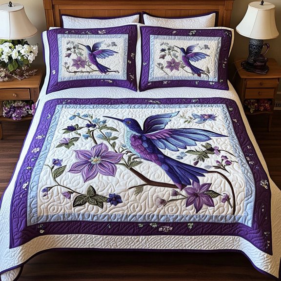 Humming Grace 3-Piece Quilted Bedding Set