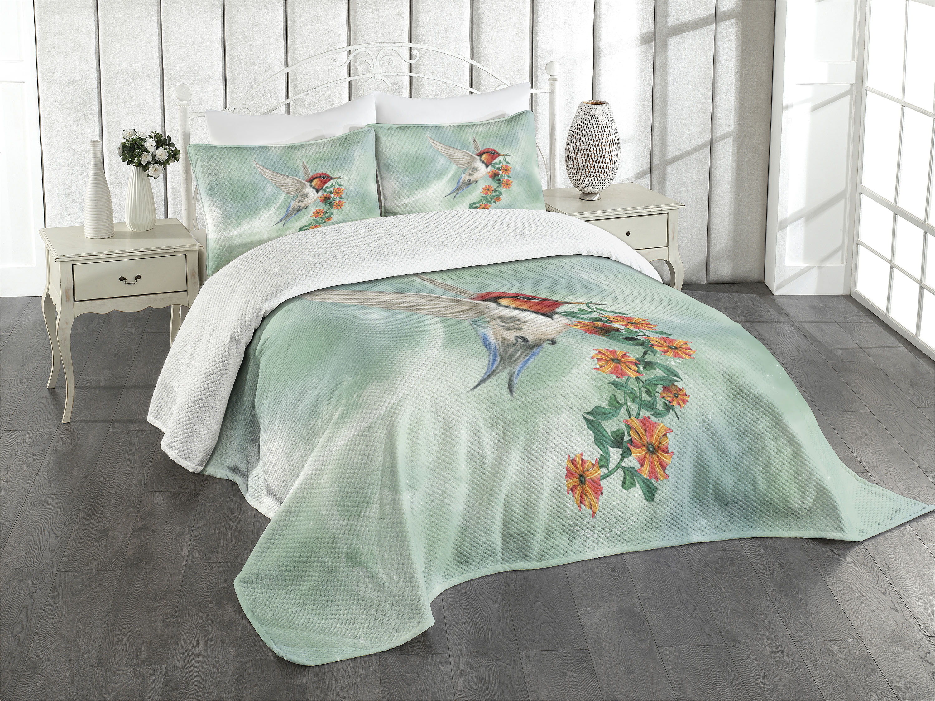 Hummingbird Bedspread, Bird Is Flying Flowered Branch Floral Nature