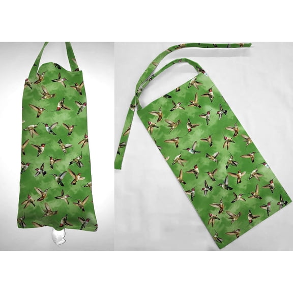 Hummingbirds Grocery Plastic Shopping Bag Holder by Penny's Needful Things (Green)