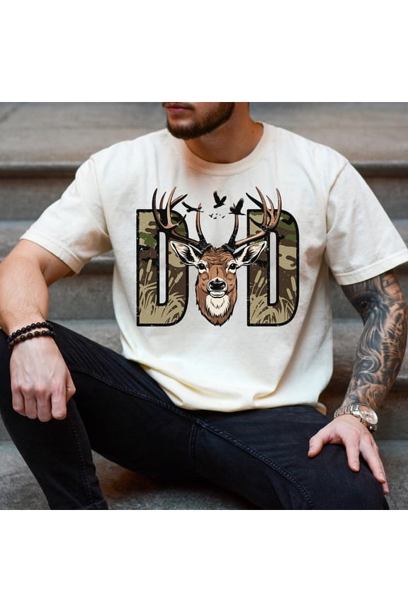 Hunter Dad T-Shirt, Deer Hunting Dad Gift, Best Buckin Dad Ever Shirt, Funny Father's Day Outfit for Outdoorsman and Hunters