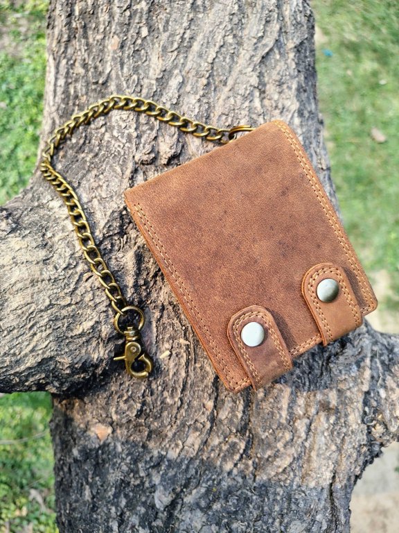 Hunter Leather Biker's RFID Wallet with Long Detachable Metal Chain to Hang