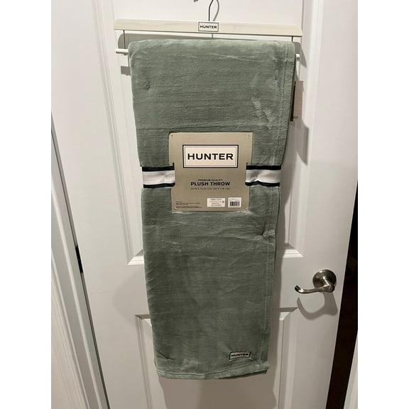 Hunter Plush Throw Blanket 50" x 70" Desert Sage Green Hunter Coco Flannel