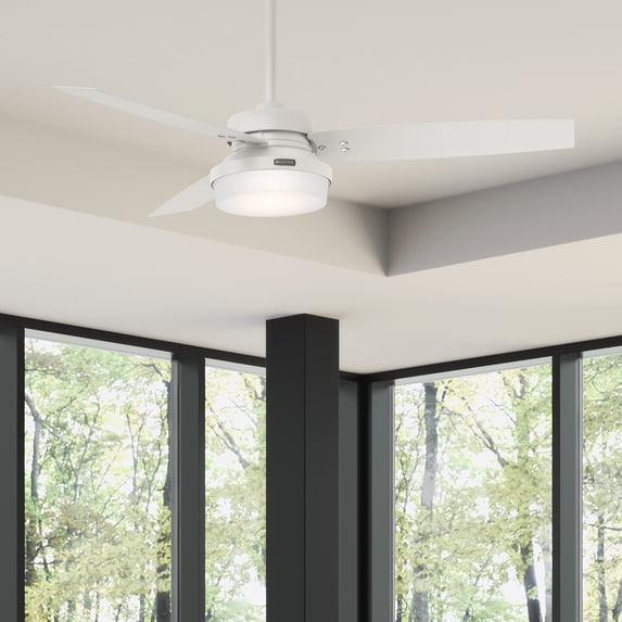 Hunter 52 inch Indoor Ceiling Fan with LED Light and Remote Control - Standard Mount White Ceiling Fan, 3 Blades, For Bedroom, Living Room, or Kitchen - Sentinel 59169, Fresh White