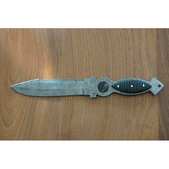 Hunting Knife- High Carbon Damascus Steel Blade- Bowie Knife