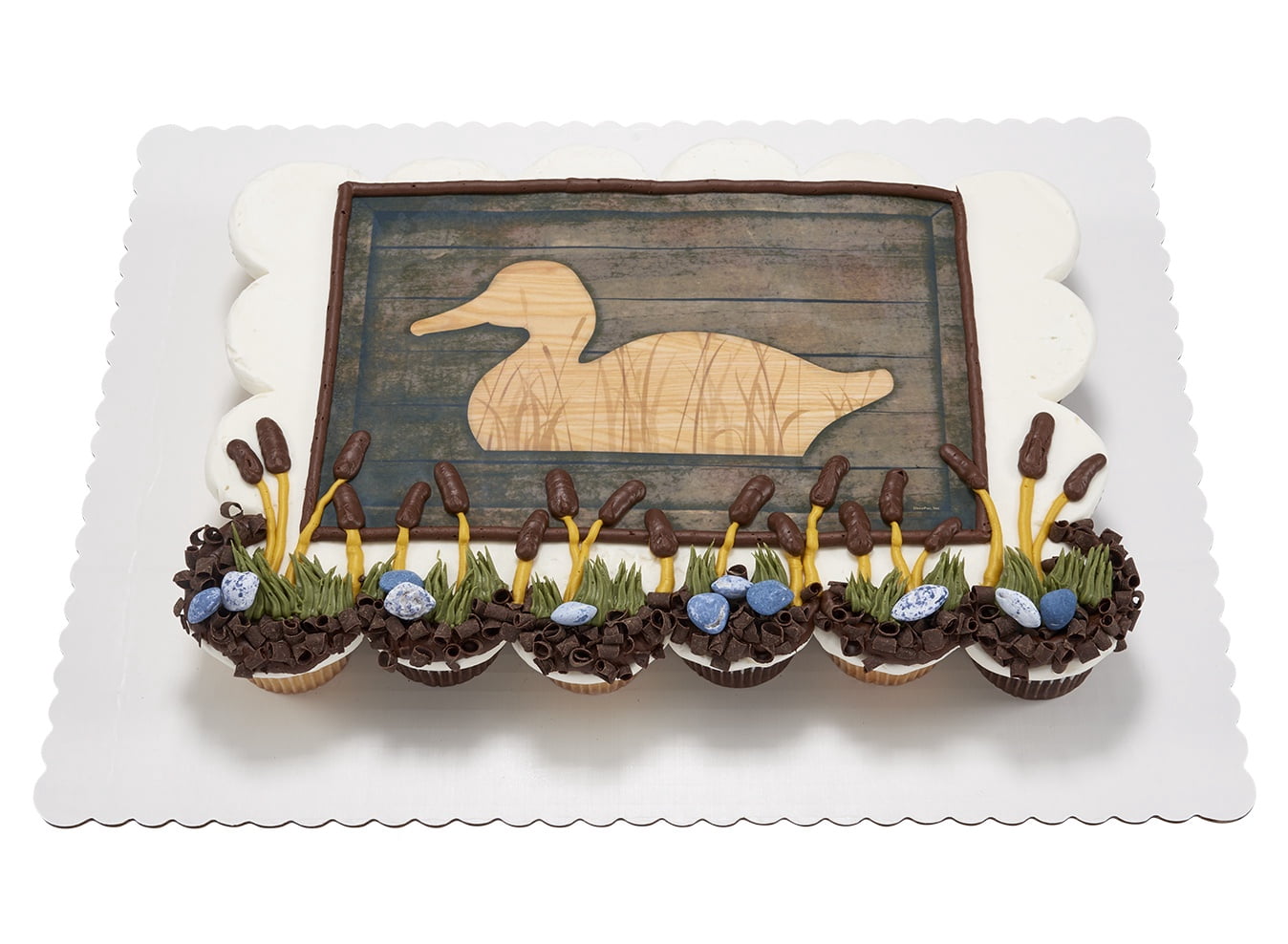 Hunting Lodge Cupcake Cake