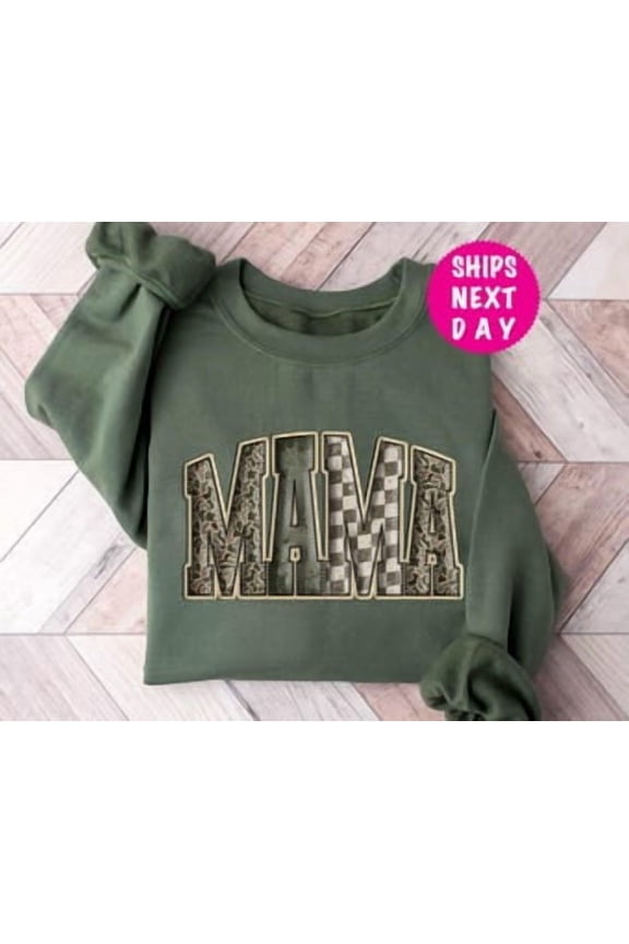 Hunting Mama : Camo Print, Deer Hunting Gift, Millitary Green Sweatshirt
