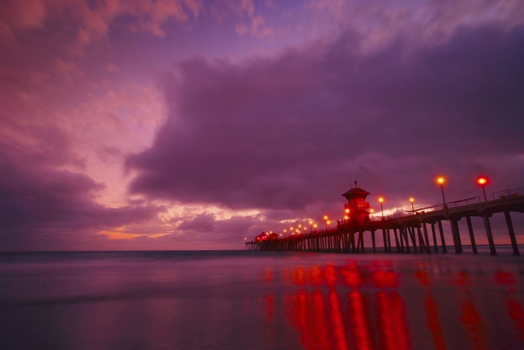Huntington Beach California Usa Canvas Art - Don Hammond Design Pics (17 x 11)