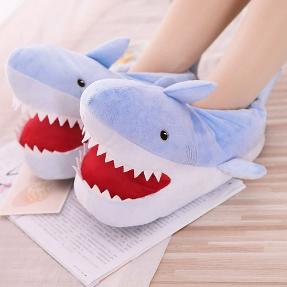 Hxlamzoo Winter Warm Cotton Slippers with Cute Shark Plush Design - Unisex Couple Indoor Home Slippers, Thermal Lined Thick Sole Non-Slip House Shoes for Women & Men (36-42)