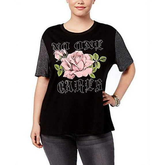Hybrid Trendy Plus Size Rose Graphic T-Shirt (1X)