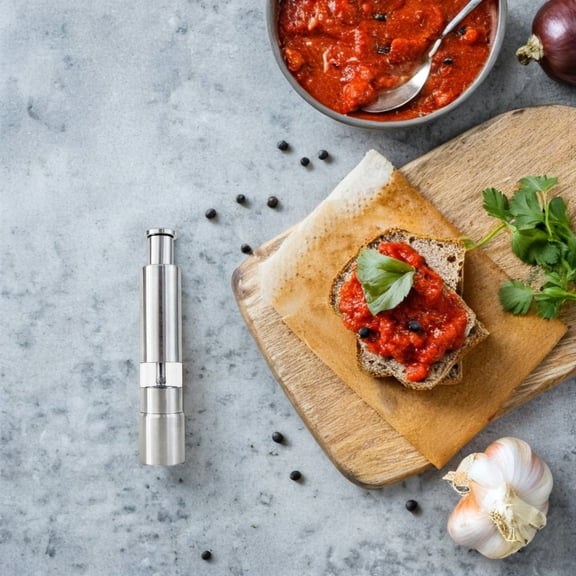 Hytrove Pepper Crusher Stainless Steel Grinding Kitchen Gadget 1Set