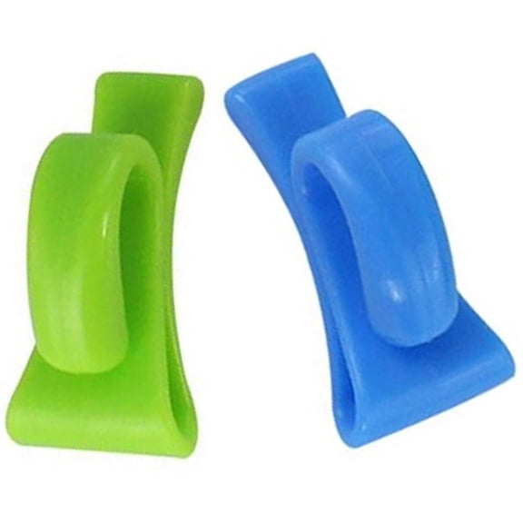 Hzzsbu 2 Pcs Plastic Key Holder Hook Up Mini Bag Key Hook Assorted Anti Lost Bag Hook Built in Key Hooks for Purses Bags (Random color)
