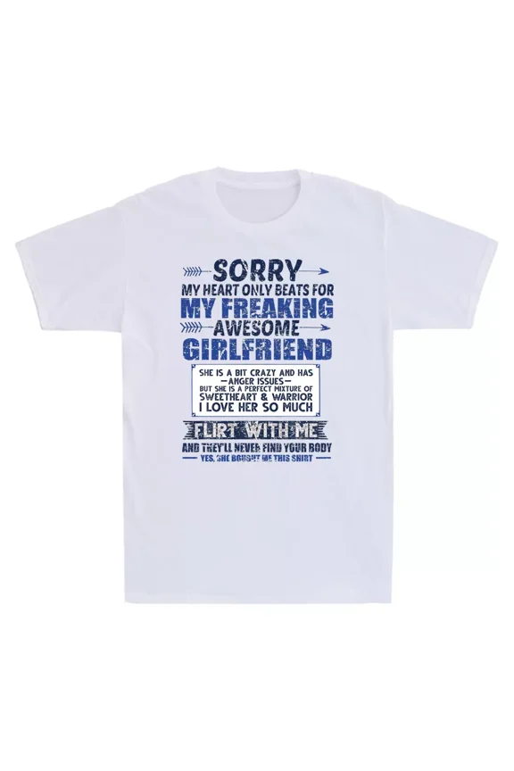 I Love My Freaking Awesome Girlfriend She's a Bit Crazy Funny Unisex T-Shirt