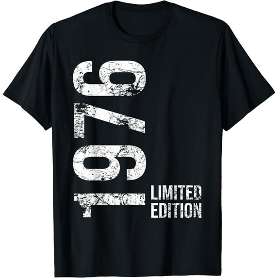 I Make 48 Years Old Look Good Shirt Funny 48th Birthday Gift T-Shirt