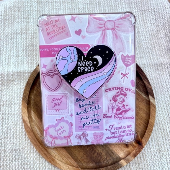 I Need Space E-reader/Phone Grip