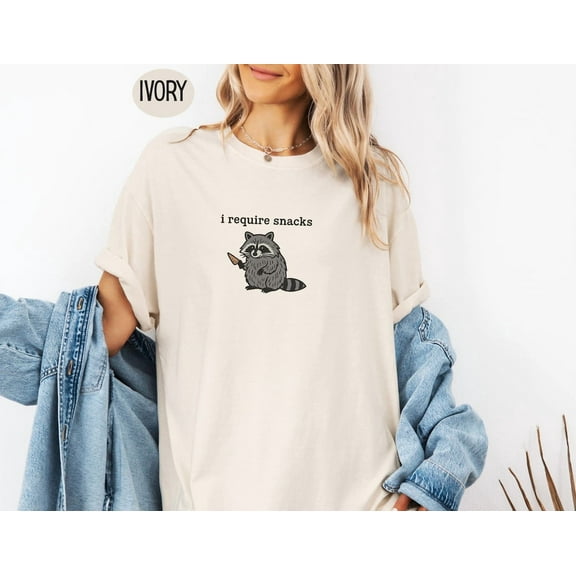 I Require Snacks Raccoon T-shirt | Cute Funny Animal Lover Tee |Raccoon Meme Shirt For Men & Women