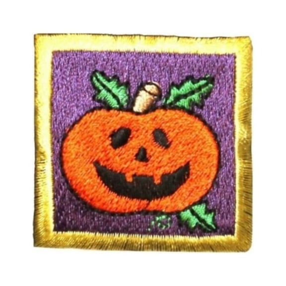 ID 0838C Jack O Lantern Badge Patch Halloween Scene Embroidered Iron On Applique