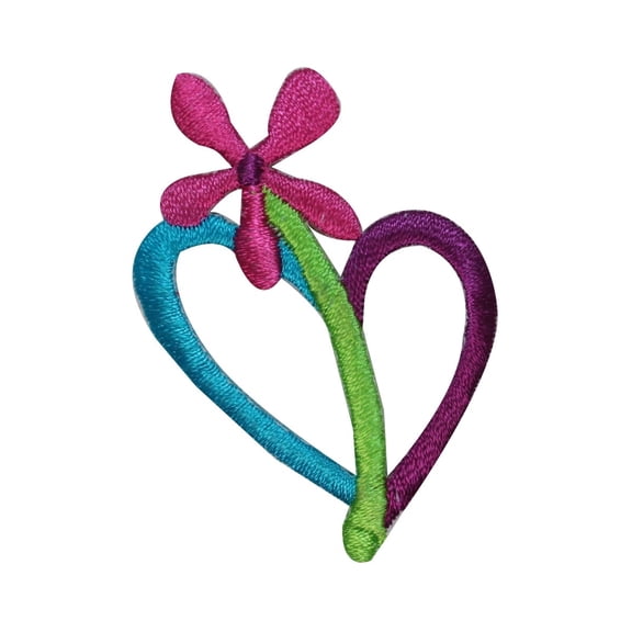 ID 3279B Heart Shape Flower Patch Spring Love Bloom Embroidered Iron On Applique