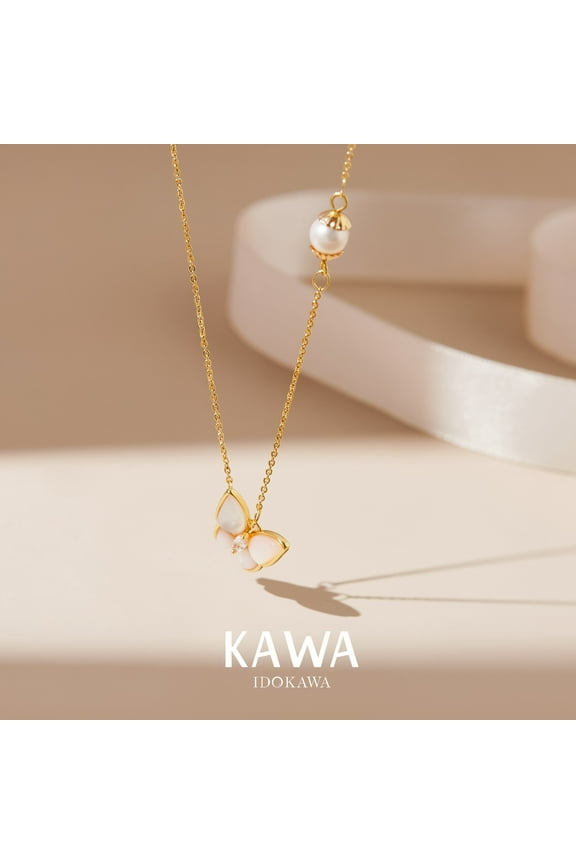 18K Gold Plated Butterfly Necklace for Women 7-8mm Freshwater Cultured Pearl Necklace Fashion Jewelry Gifts for Wedding Birthday Valentine's Day Mother's Day Christmas