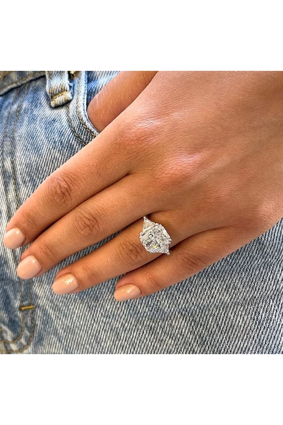 IGI Certified Radiant Cut Diamond Ring Lab Grown 4 Carat E F VVS2 PT950 Platinum