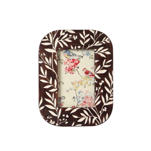 IHI EST. 1986 Walnut and White Botanical Photo Frame, 4 x 6 Inch Picture Frame with Floral Vine Inlay Design, Decorative Tabletop Frame for Home Office Dcor, Nature Inspired Photo Display