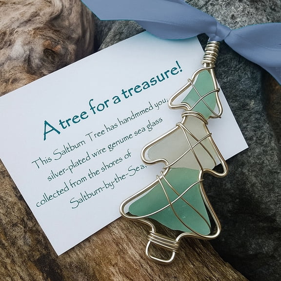 IMossad Christmas Tree Shaped Sea Glass Pendant, Unique Glass Ornament Highlighting Christmas Tree Design