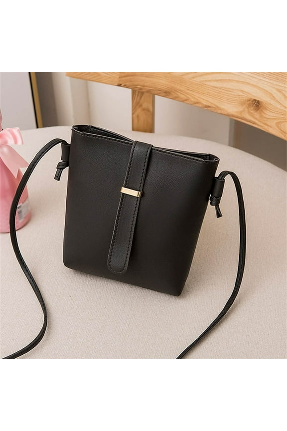 Leather Crossbody Bags for Women - Stylish Designer Shoulder Purse in Medium Size - Elegant Cross Body Handbag,Black