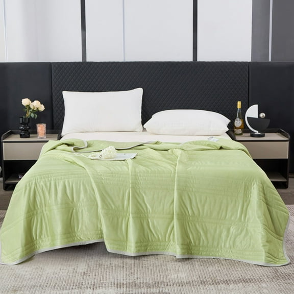 IMossad Summer Cooling Blanket, Air-Conditioner Quilt, Lightweight Breathable Soft Bed Comforter, 59x79in, Beige, All-Season Use