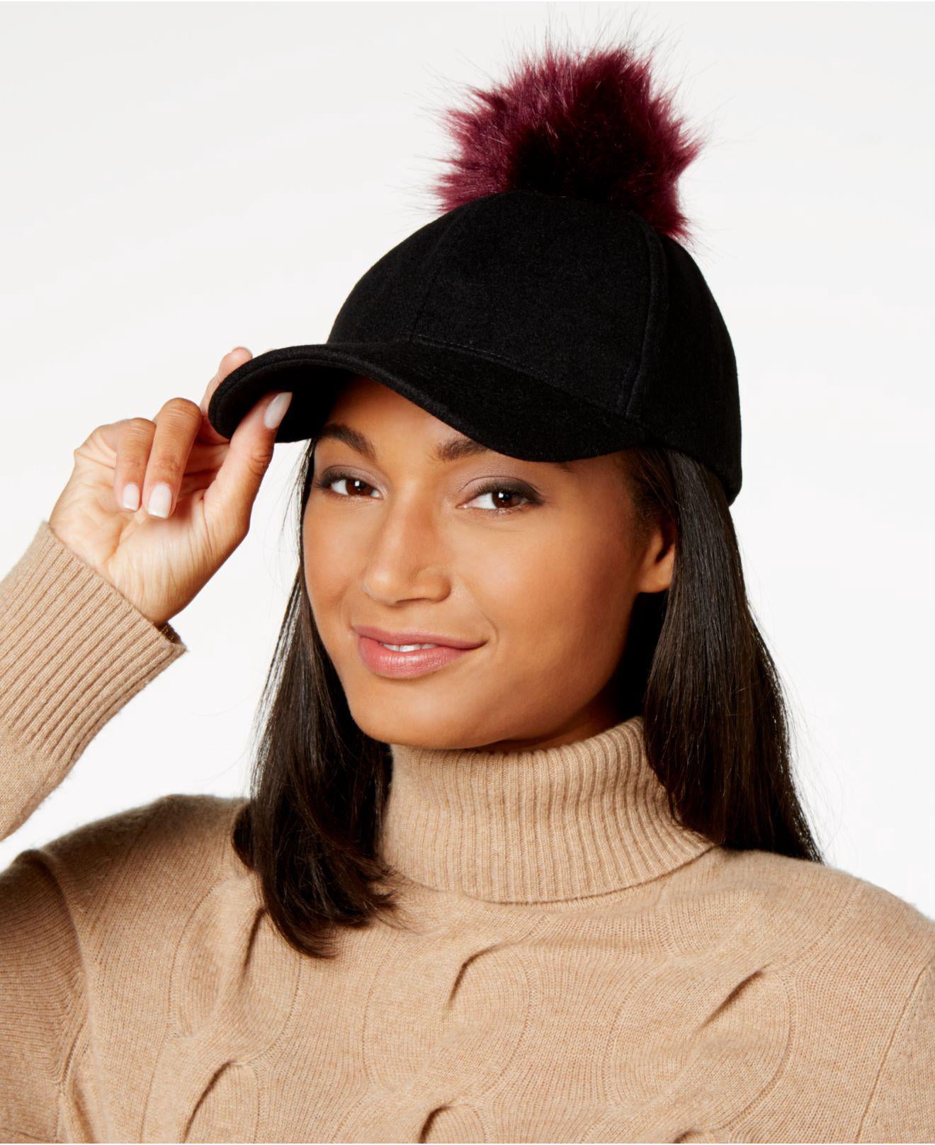 Black Pom Pom Beanie display picture 3
