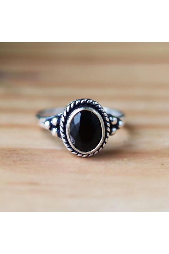 Black Onyx Ring, 925 Silver Ring, Minimalist Ring, Oval Cut Gemstone, Boho Silver Ring, Vintage Ring, Protection Stone Ring, Charm Ring