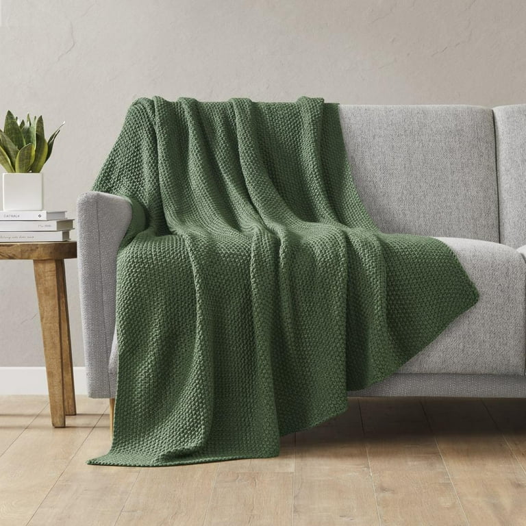 INK IVY Bree Knit 50x60 Contemporary Acrylic Fabric Throw in Green