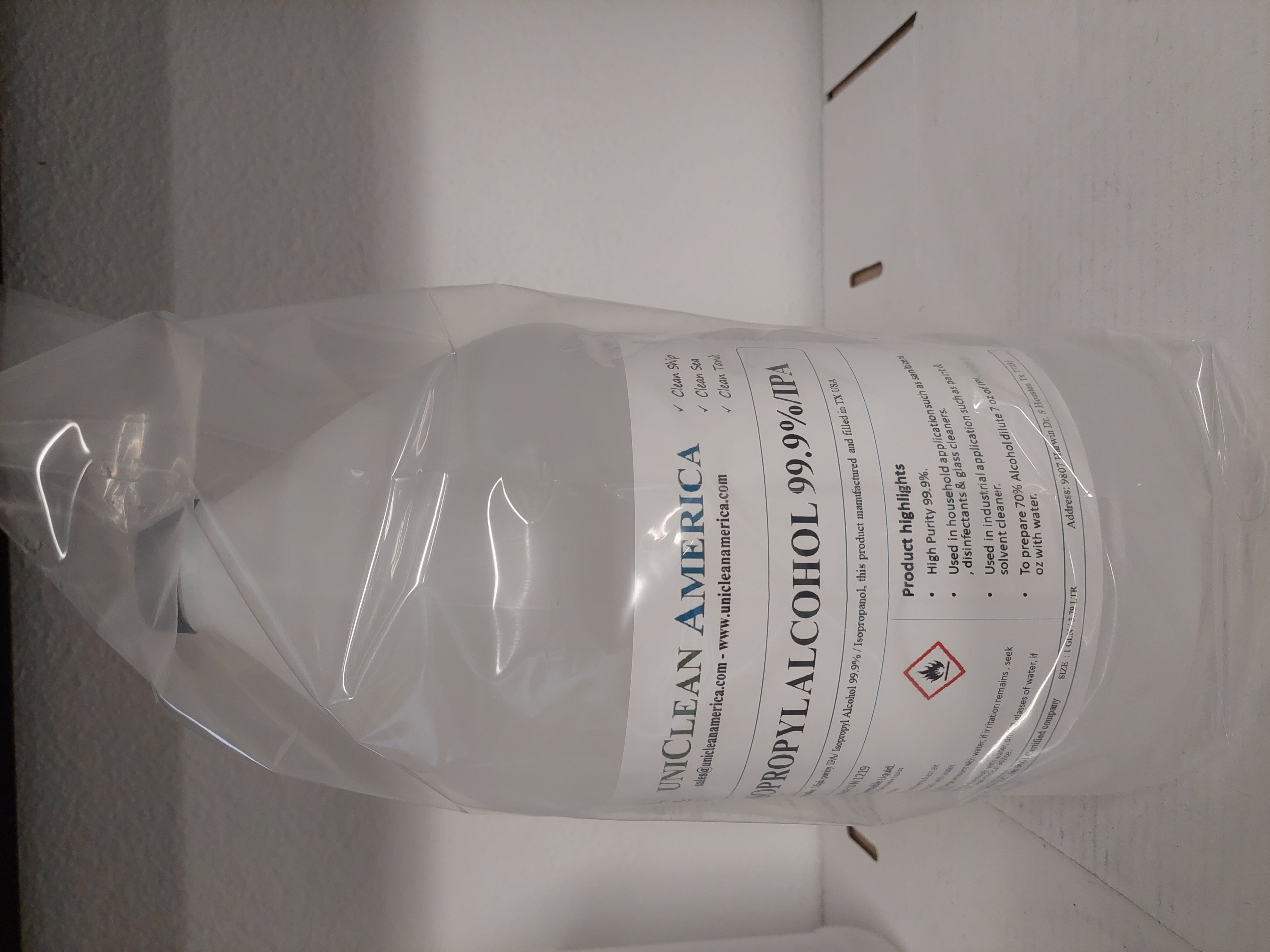 IPA - Isopropyl Alcohol - UniClean America Isopropanol 99.9% puirty- Made in USA - Size 128 fl oz